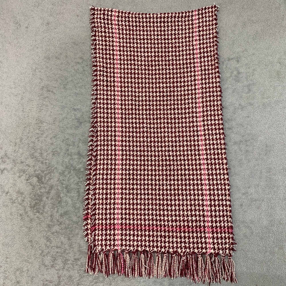 NWOT Nine West Scarf Unisex 20x76  Polyester Houndstooth Fringed Winter Fall